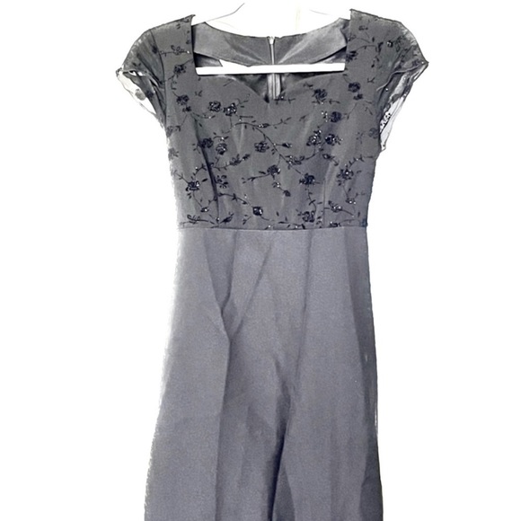 Velvet Flocked Chiffon Bodice with Crape Back Satin Skirt Formal Maxi Dr… - Picture 5 of 16